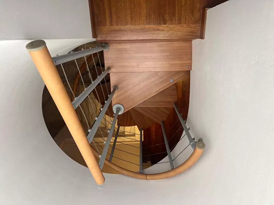 Immagine 34 di Villa in vendita  a Pontedera