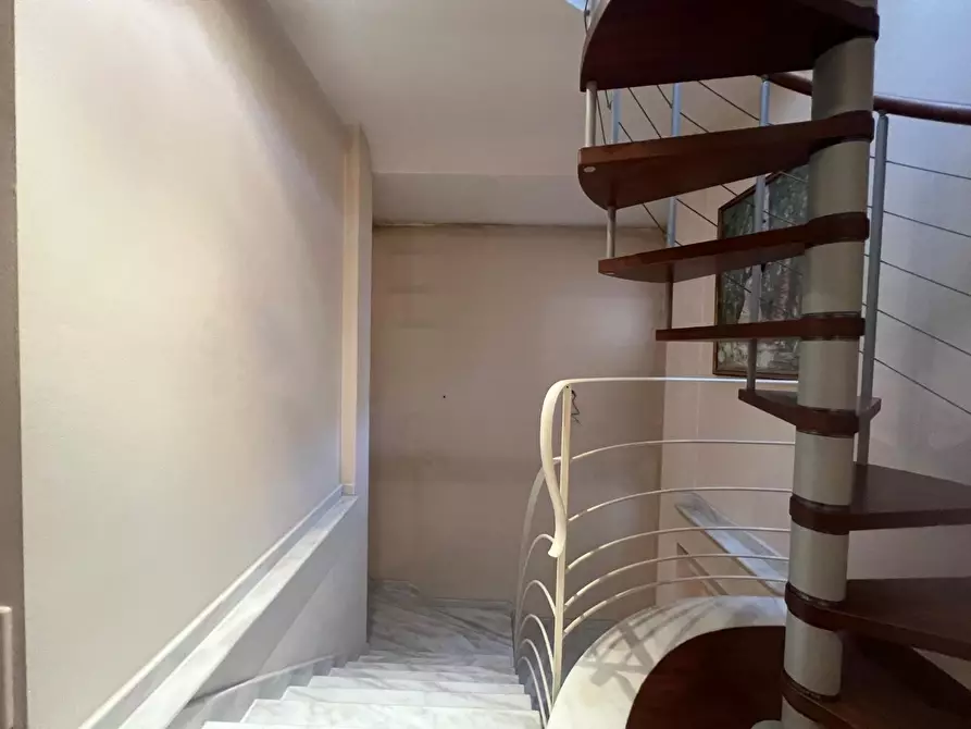 Immagine 29 di Villa in vendita  a Pontedera