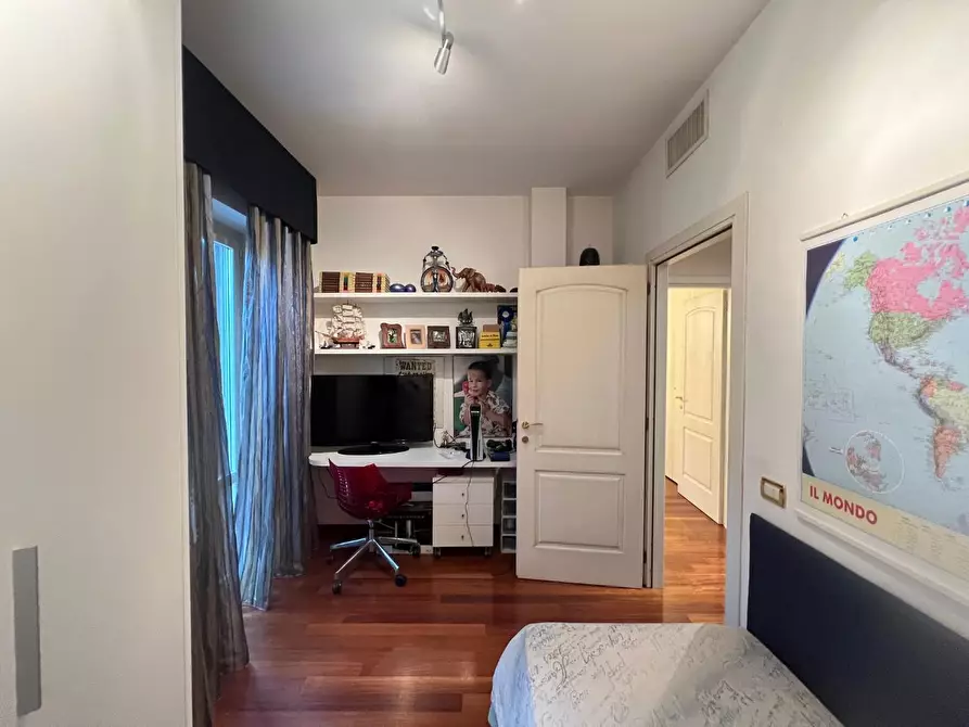 Immagine 19 di Villa in vendita  a Pontedera