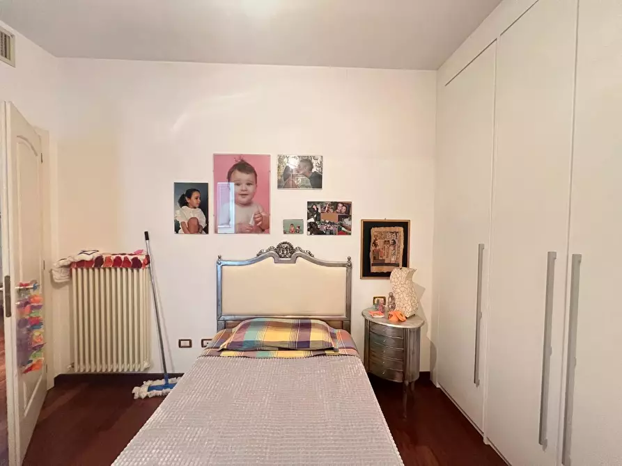 Immagine 22 di Villa in vendita  a Pontedera