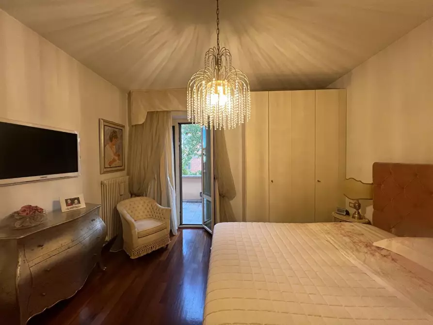 Immagine 16 di Villa in vendita  a Pontedera