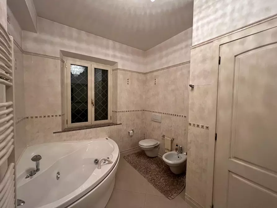 Immagine 28 di Villa in vendita  a Pontedera