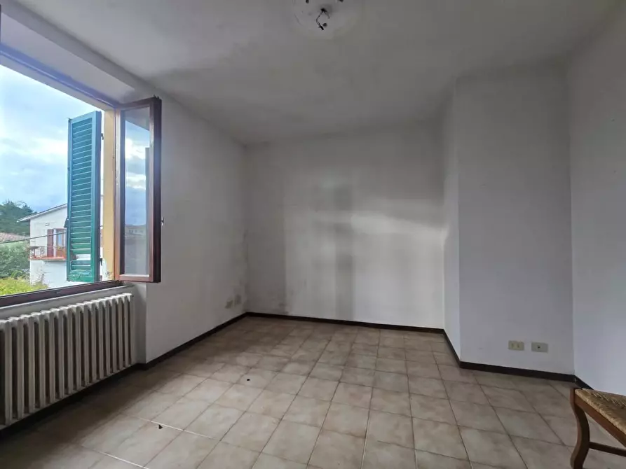 Immagine 8 di Porzione di casa in vendita  a Monticiano