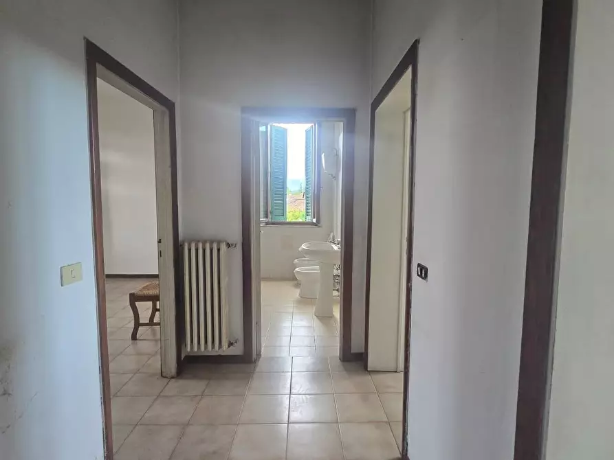 Immagine 20 di Porzione di casa in vendita  a Monticiano