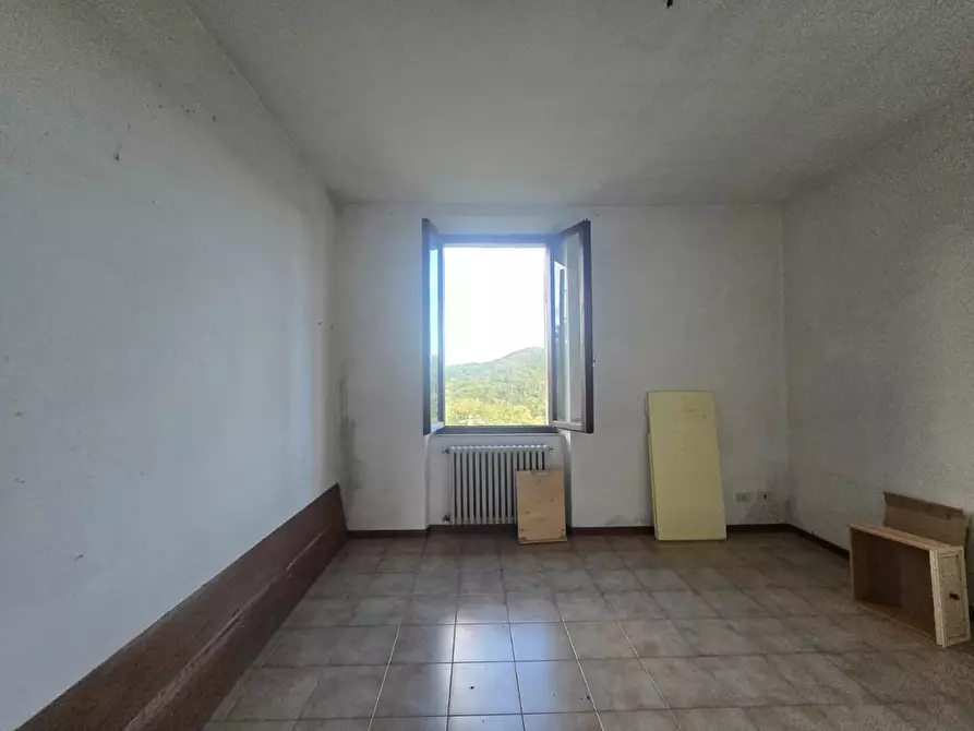 Immagine 15 di Porzione di casa in vendita  a Monticiano