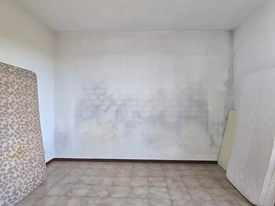 Immagine 12 di Porzione di casa in vendita  a Monticiano
