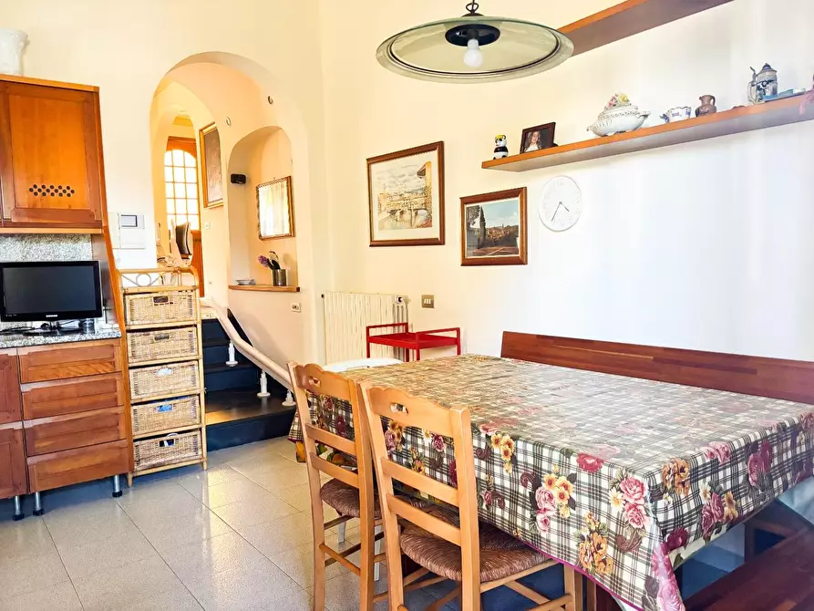 Immagine 8 di Appartamento in vendita  a Empoli