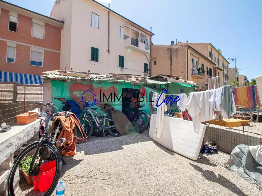 Immagine 12 di Terratetto in vendita  a Livorno
