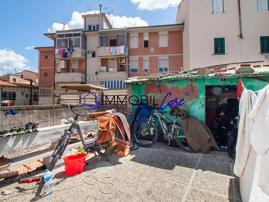 Immagine 13 di Terratetto in vendita  a Livorno