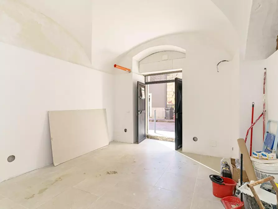 Immagine 6 di Negozio in affitto  a Catania