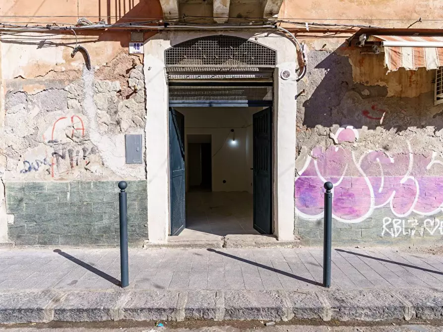 Immagine 18 di Negozio in affitto  a Catania