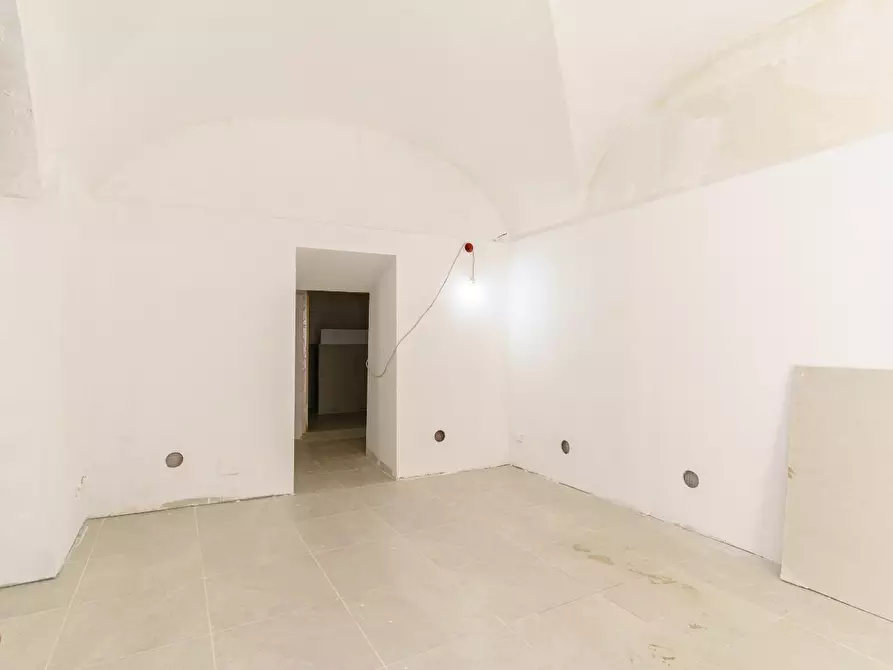 Immagine 2 di Negozio in affitto  a Catania