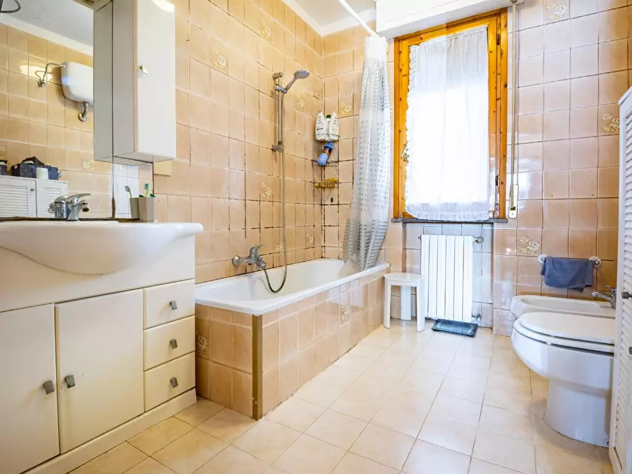 Immagine 13 di Appartamento in vendita  a Pisa