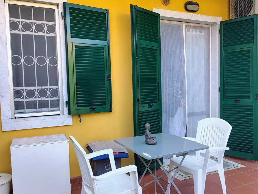 Immagine 1 di Appartamento in vendita  a Carrara