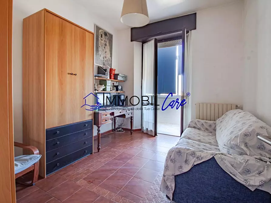 Immagine 10 di Appartamento in vendita  a Livorno