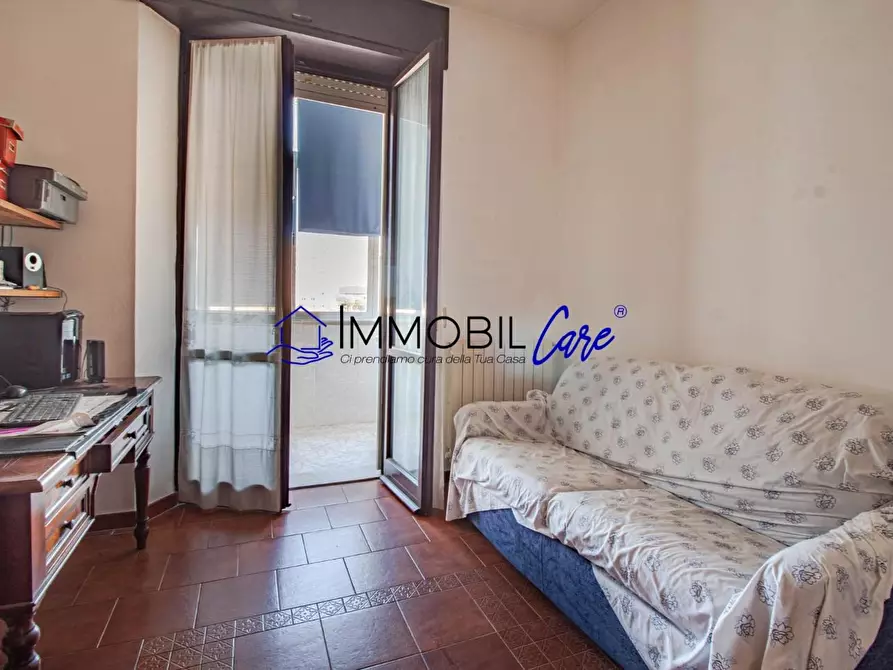 Immagine 11 di Appartamento in vendita  a Livorno