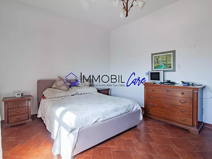 Immagine 8 di Appartamento in vendita  a Livorno