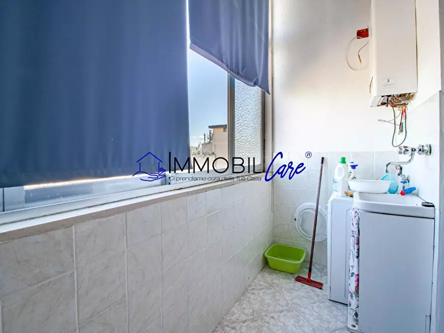 Immagine 13 di Appartamento in vendita  a Livorno