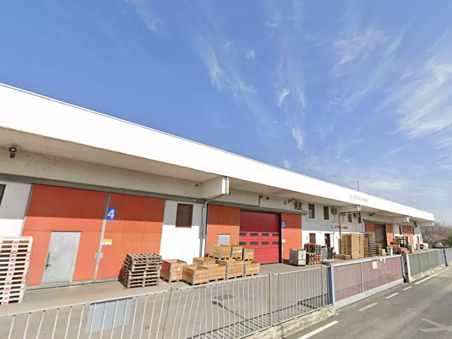 Immagine 6 di Capannone industriale in vendita  a Sulbiate