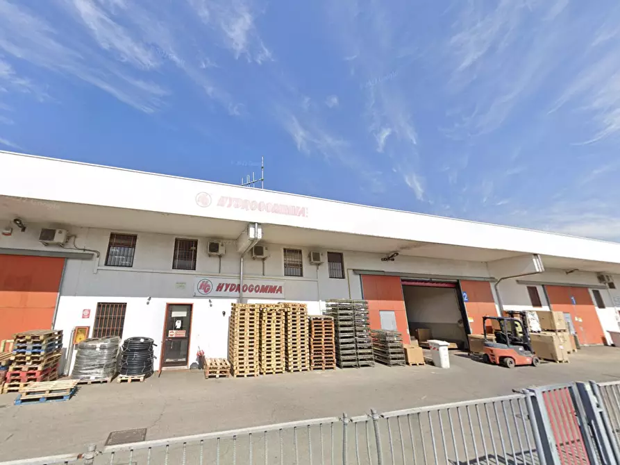 Immagine 8 di Capannone industriale in vendita  a Sulbiate