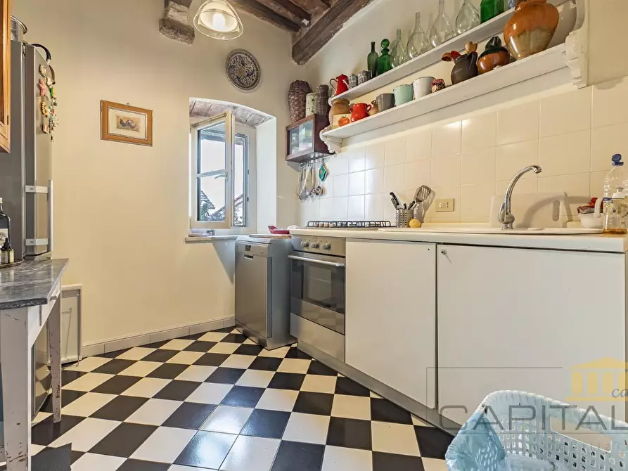 Immagine 13 di Appartamento in vendita  a Calci