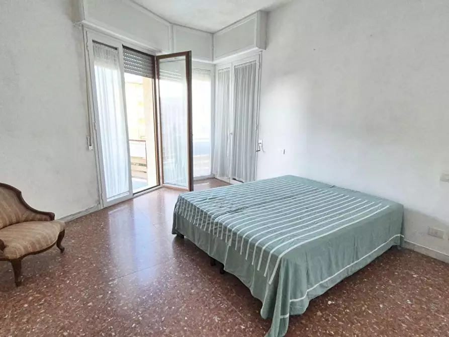 Immagine 70 di Appartamento in vendita  a Viareggio