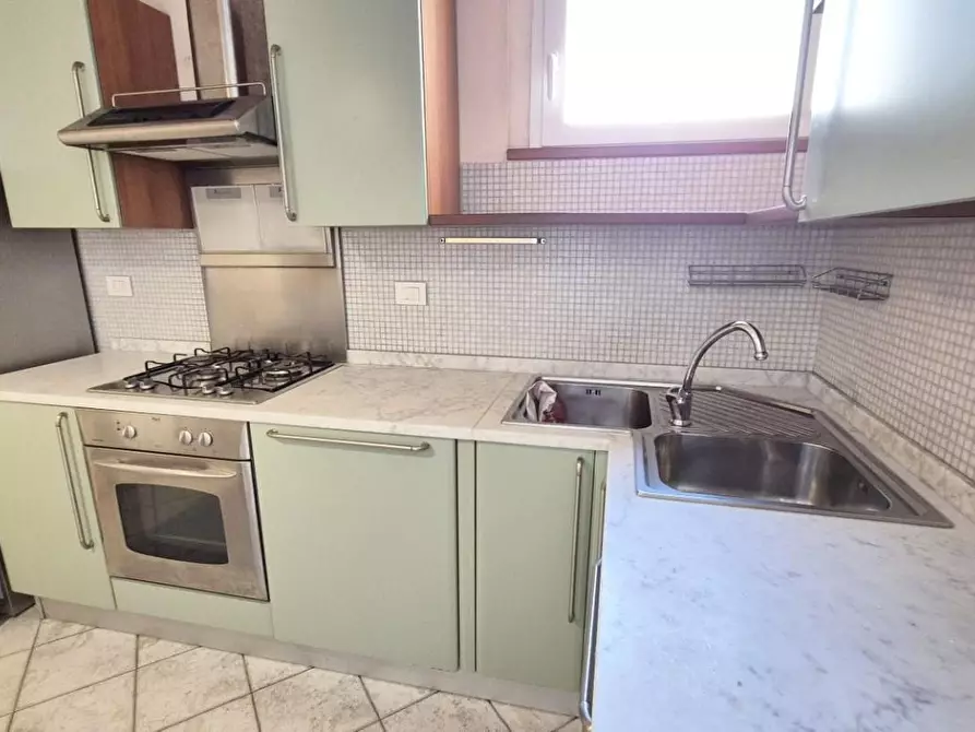 Immagine 42 di Appartamento in vendita  a Viareggio