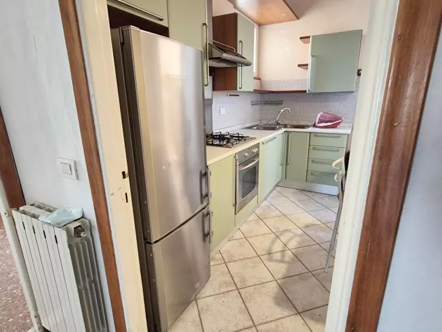 Immagine 29 di Appartamento in vendita  a Viareggio