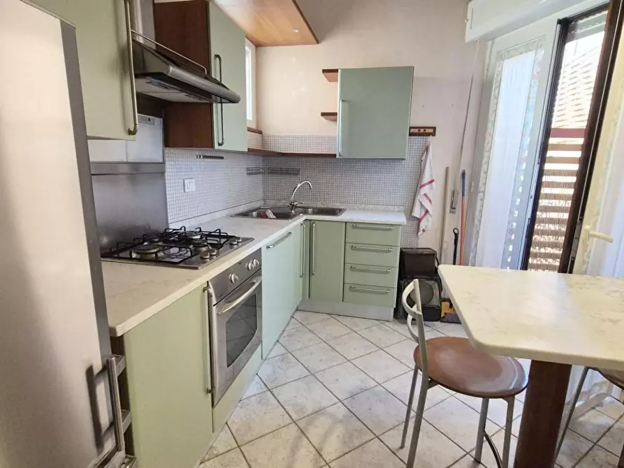 Immagine 31 di Appartamento in vendita  a Viareggio