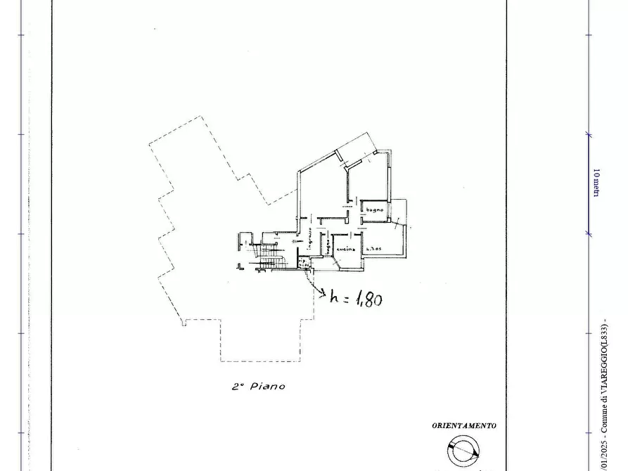 Immagine 86 di Appartamento in vendita  a Viareggio