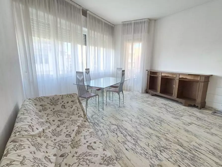 Immagine 6 di Appartamento in vendita  a Viareggio