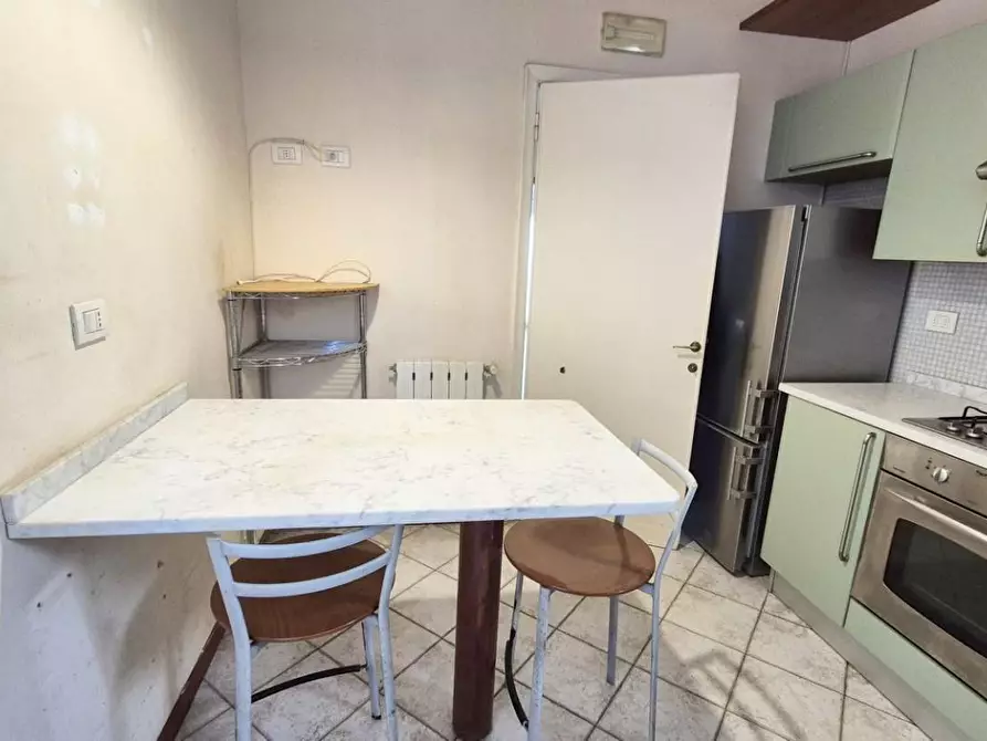 Immagine 43 di Appartamento in vendita  a Viareggio