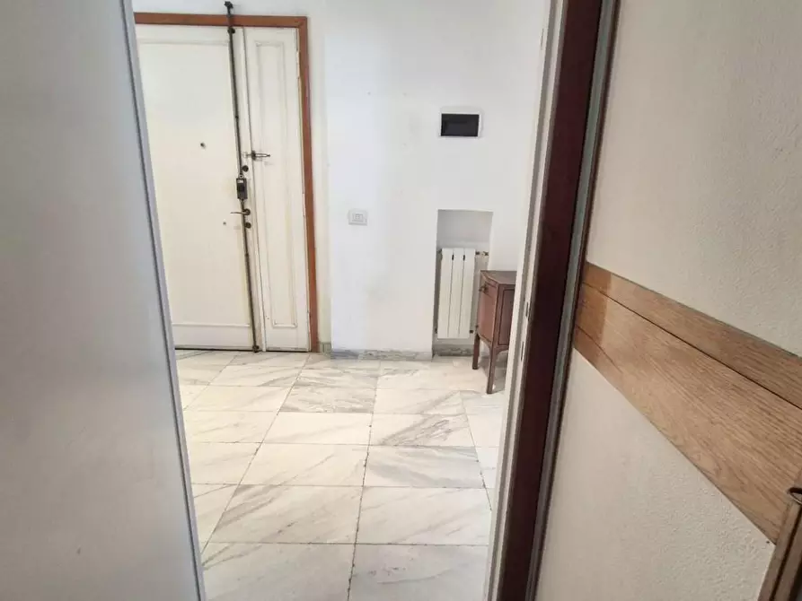 Immagine 82 di Appartamento in vendita  a Viareggio