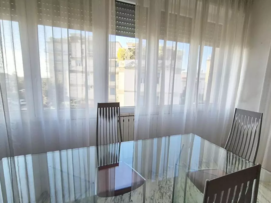 Immagine 11 di Appartamento in vendita  a Viareggio