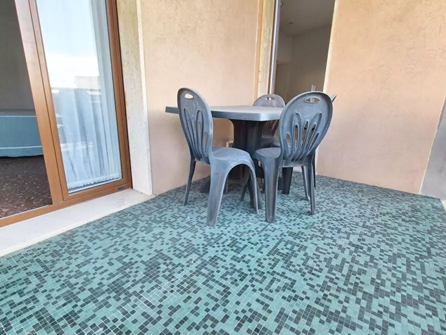 Immagine 16 di Appartamento in vendita  a Viareggio