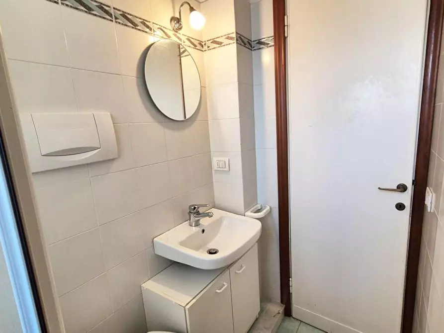 Immagine 28 di Appartamento in vendita  a Viareggio