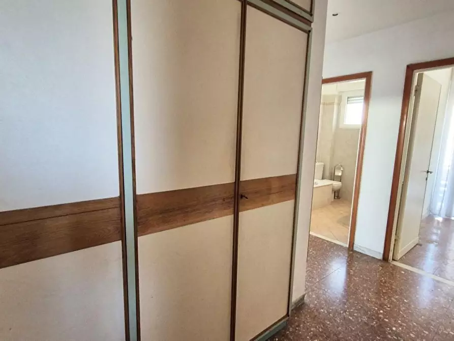 Immagine 24 di Appartamento in vendita  a Viareggio