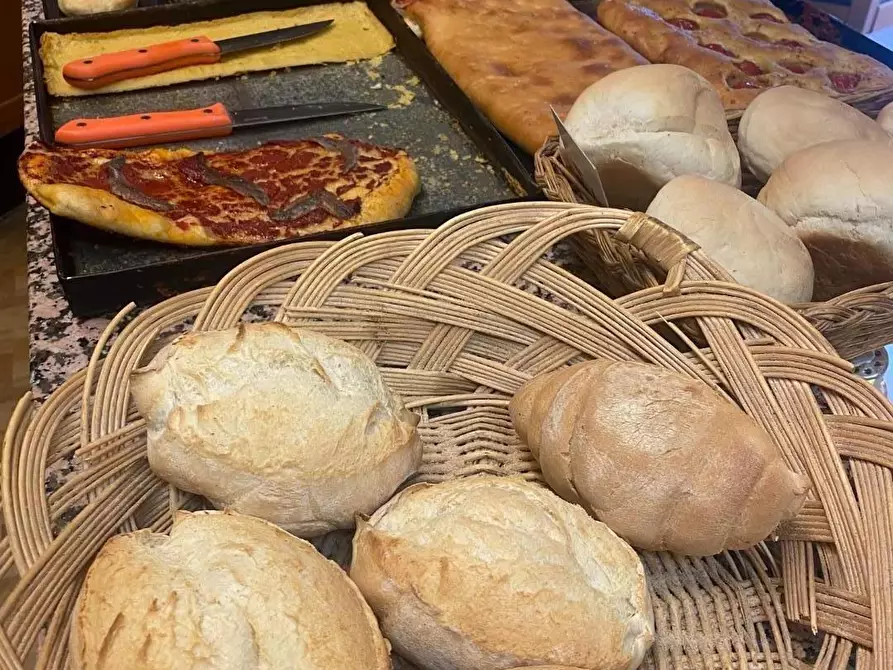 negozio in vendita a Torino in zona Mirafiori Nord