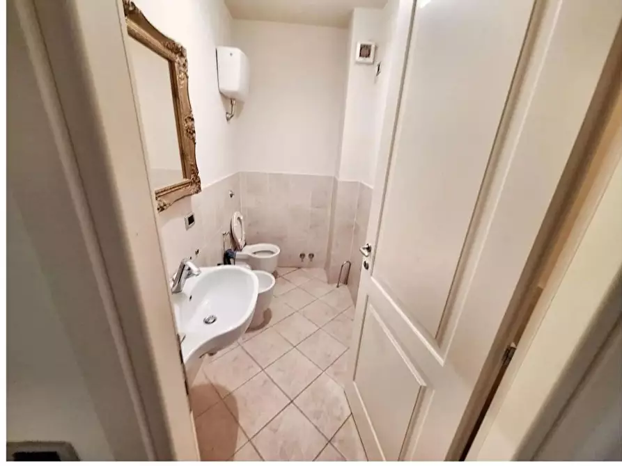 Immagine 12 di Appartamento in vendita  a Fauglia