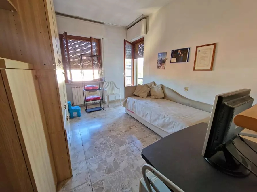 Immagine 16 di Appartamento in vendita  a Carrara