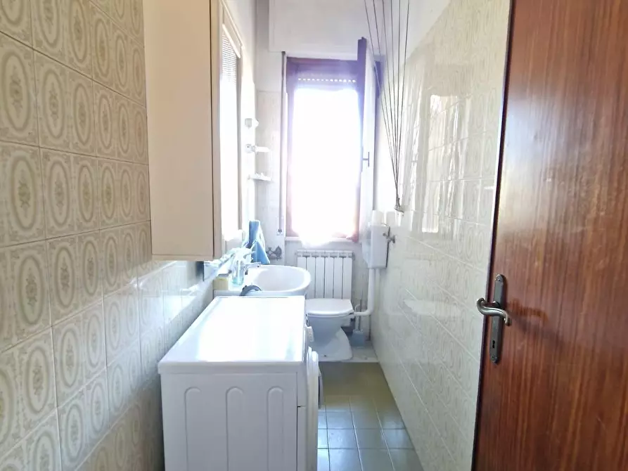 Immagine 15 di Appartamento in vendita  a Carrara