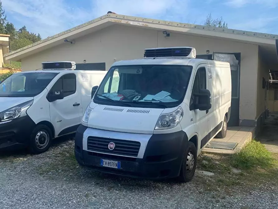 Immagine 9 di Attività commerciale in vendita  a Pinerolo