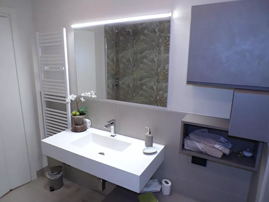 Immagine 42 di Terratetto in vendita  a Cascina