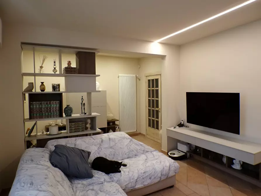 Immagine 1 di Terratetto in vendita  a Cascina