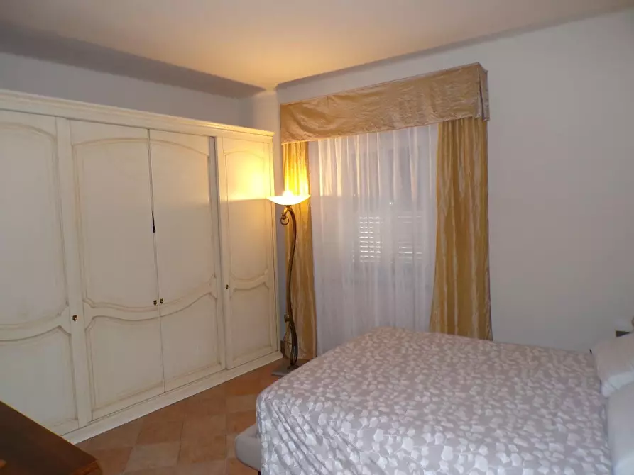 Immagine 32 di Terratetto in vendita  a Cascina