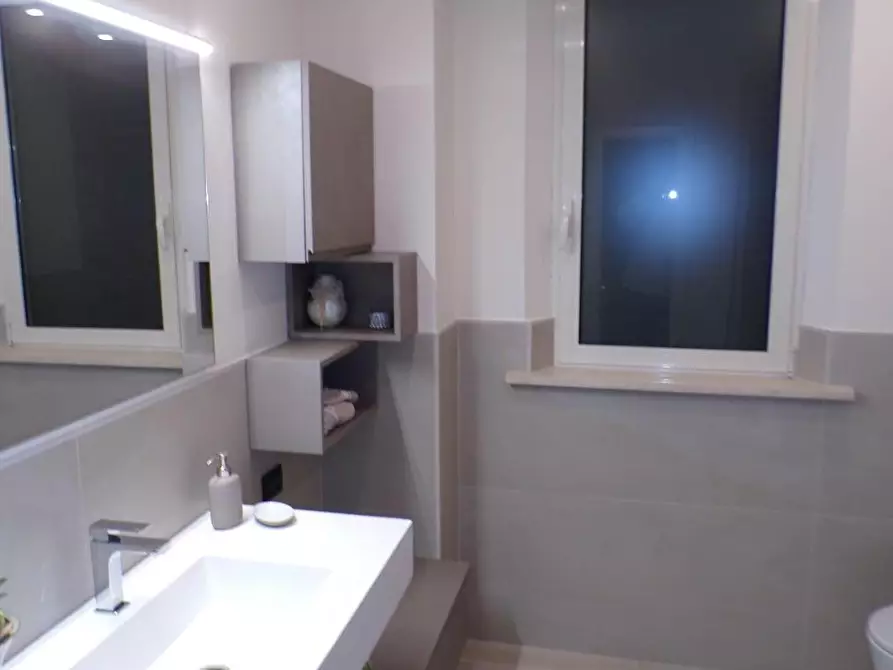 Immagine 38 di Terratetto in vendita  a Cascina