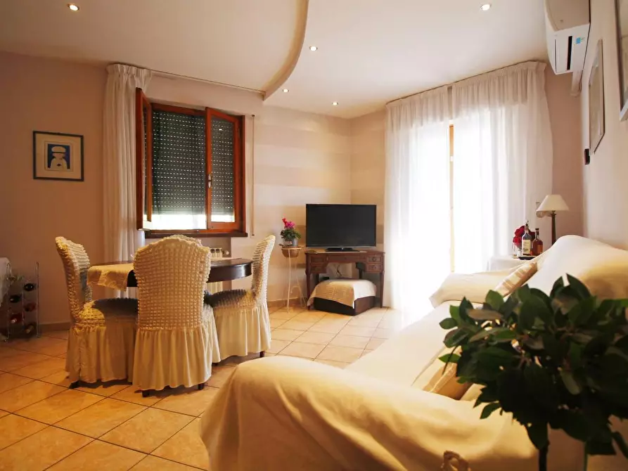 Immagine 7 di Appartamento in vendita  a Empoli