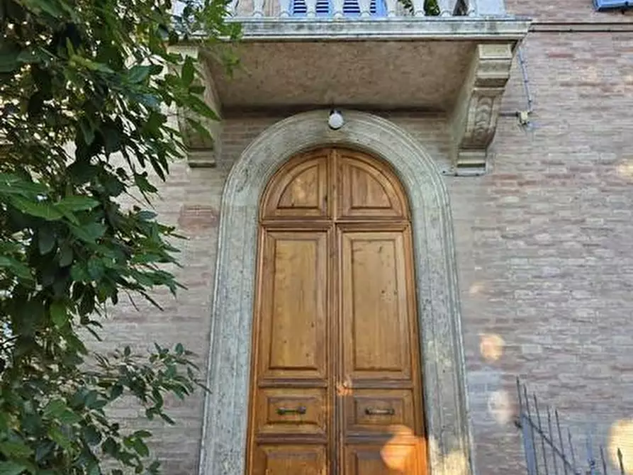 Immagine 22 di Appartamento in vendita  a Siena