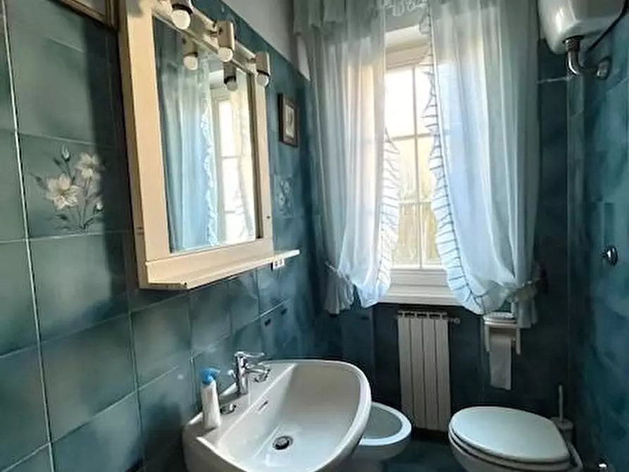 Immagine 12 di Villetta a schiera in vendita  a Viareggio