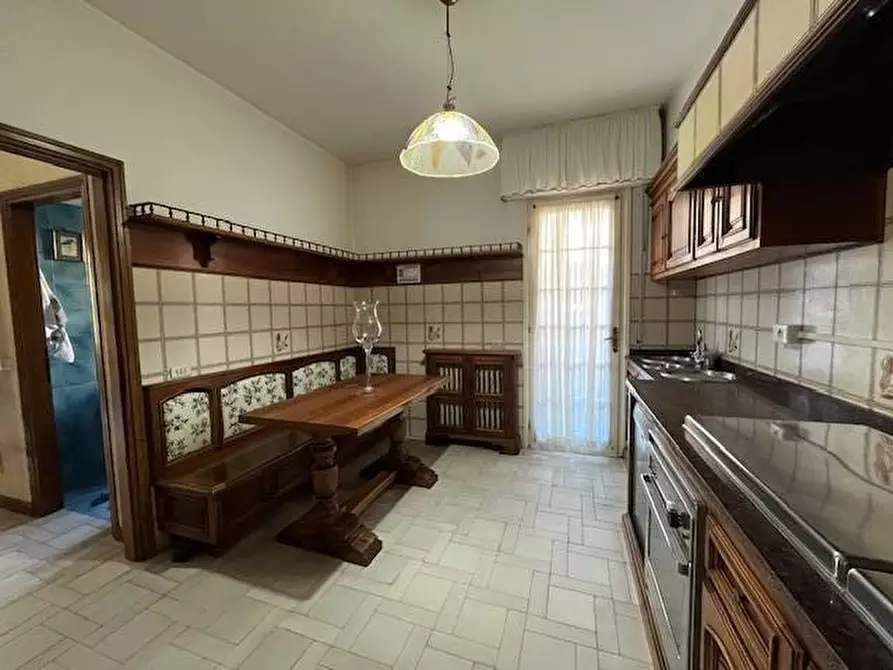 Immagine 8 di Villetta a schiera in vendita  a Viareggio